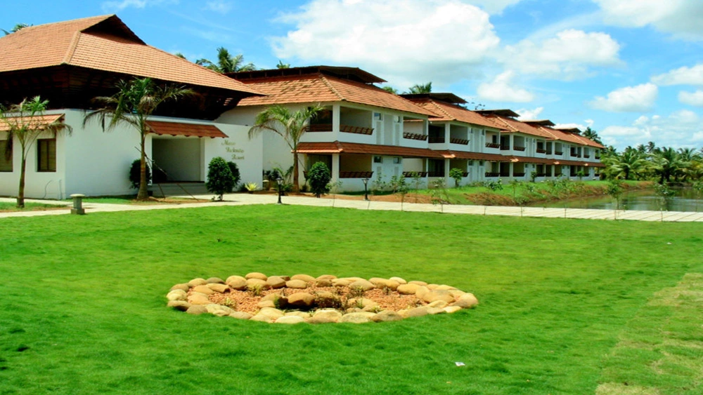 THE MANOR BACKWATER RESORT KUMARAKOM