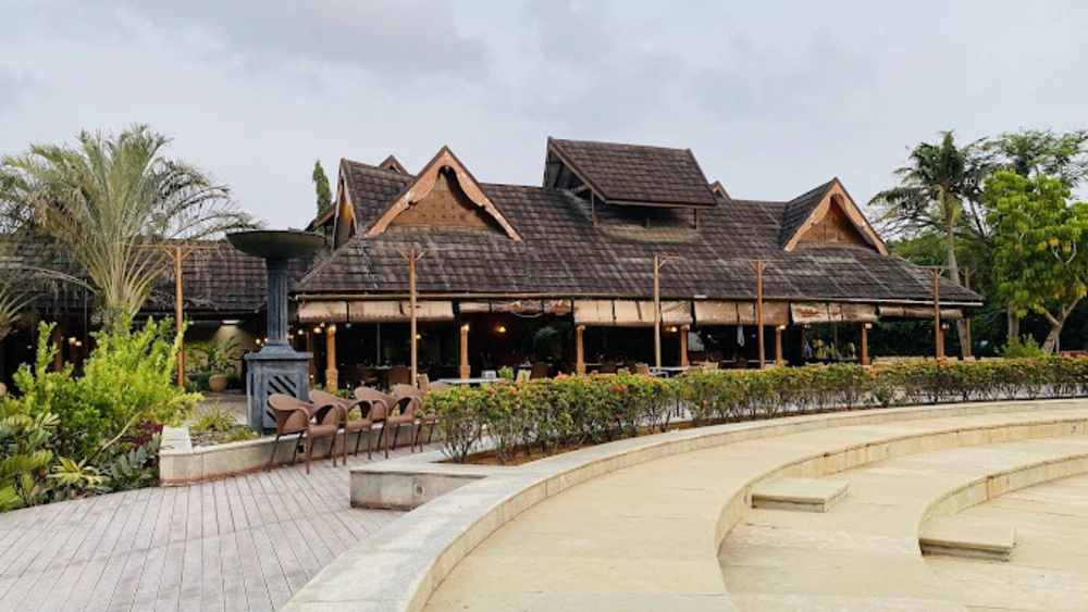 THE ZURI KUMARAKOM KERALA RESORT & SPA