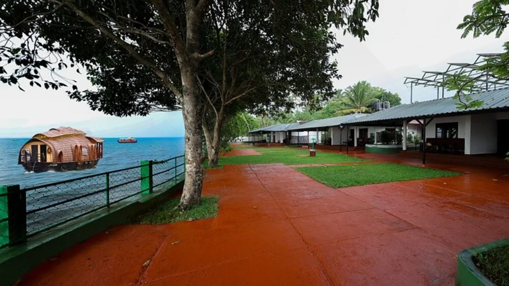 ILLIKKALAM LAKESIDE COTTAGE