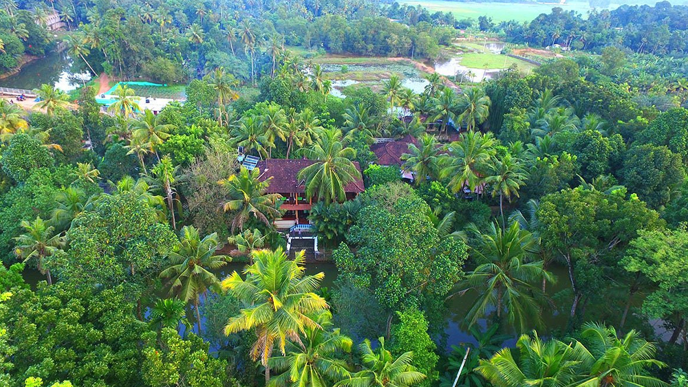 BACKWATER RETREAT KUMARAKOM