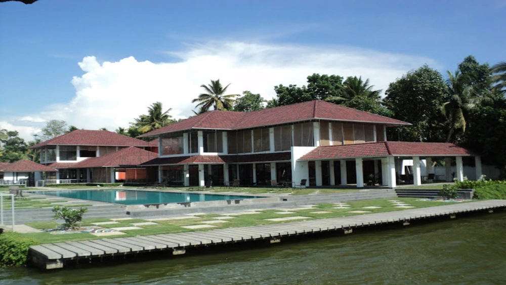 EDASSERY KAYAL RESORT