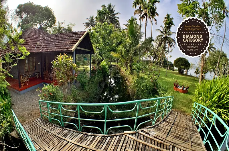 VEMBANAD LAKE VILLAS KUMARAKOM